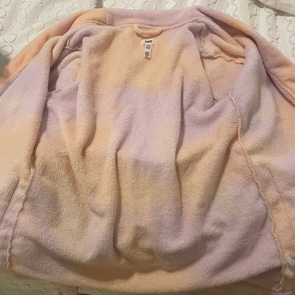 PINK Fluffy Robe - Picture 3 of 5